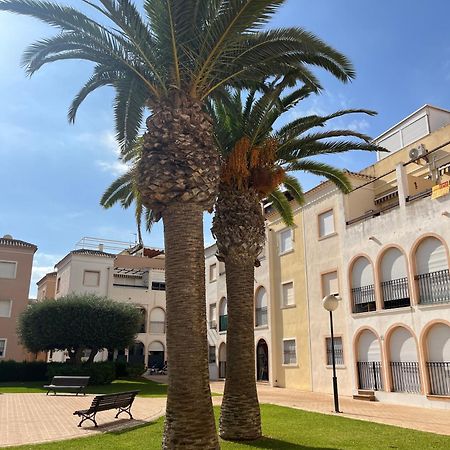 Torrevieja 2 Bedrooms Appartment Esterno foto